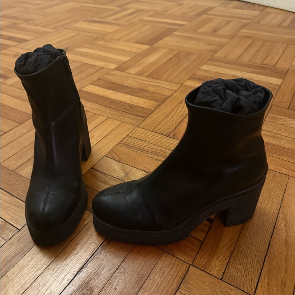 Jeffrey Campbell booties (size 6.5M)